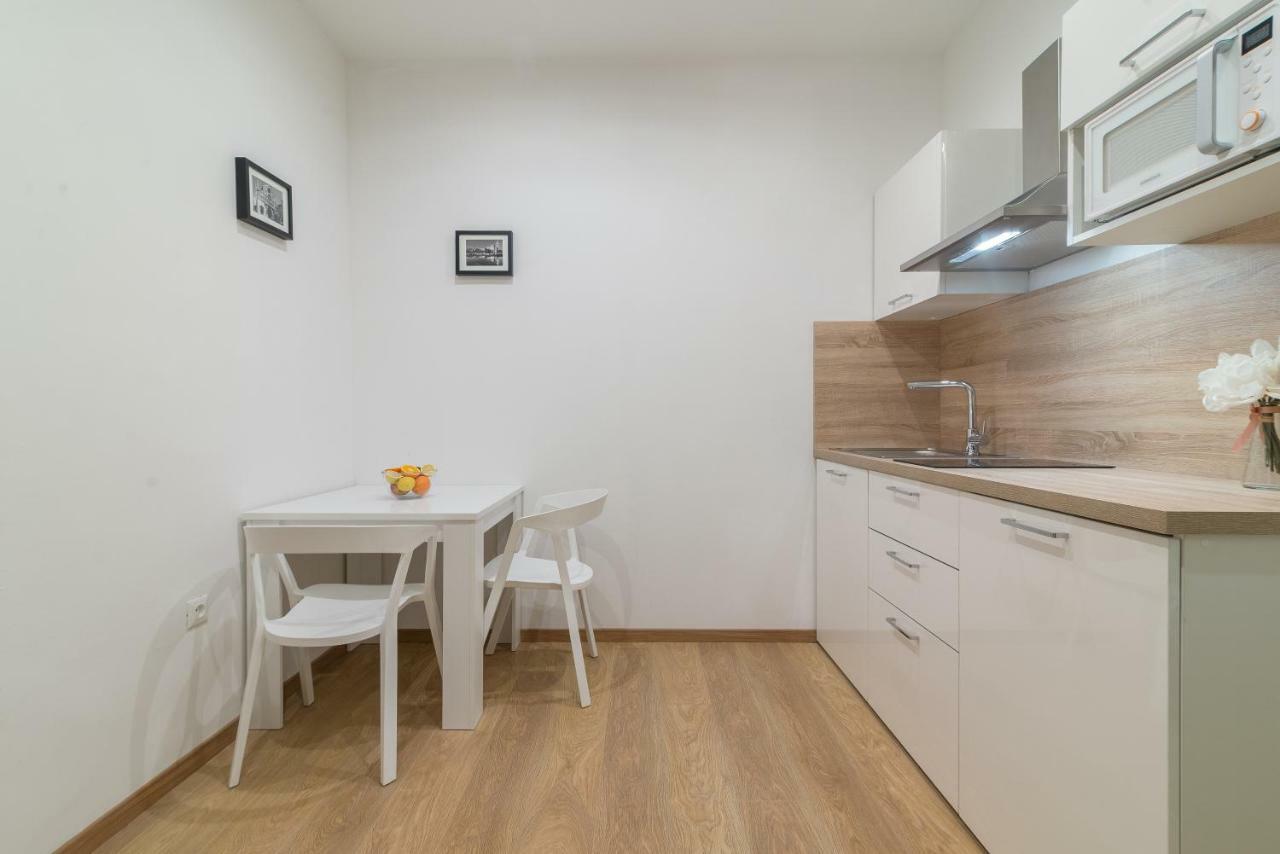 Apartma & Porto