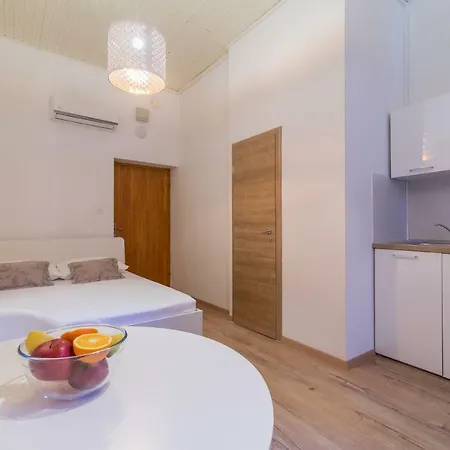 Studios & Apartments Porto Zadar Extérieur photo